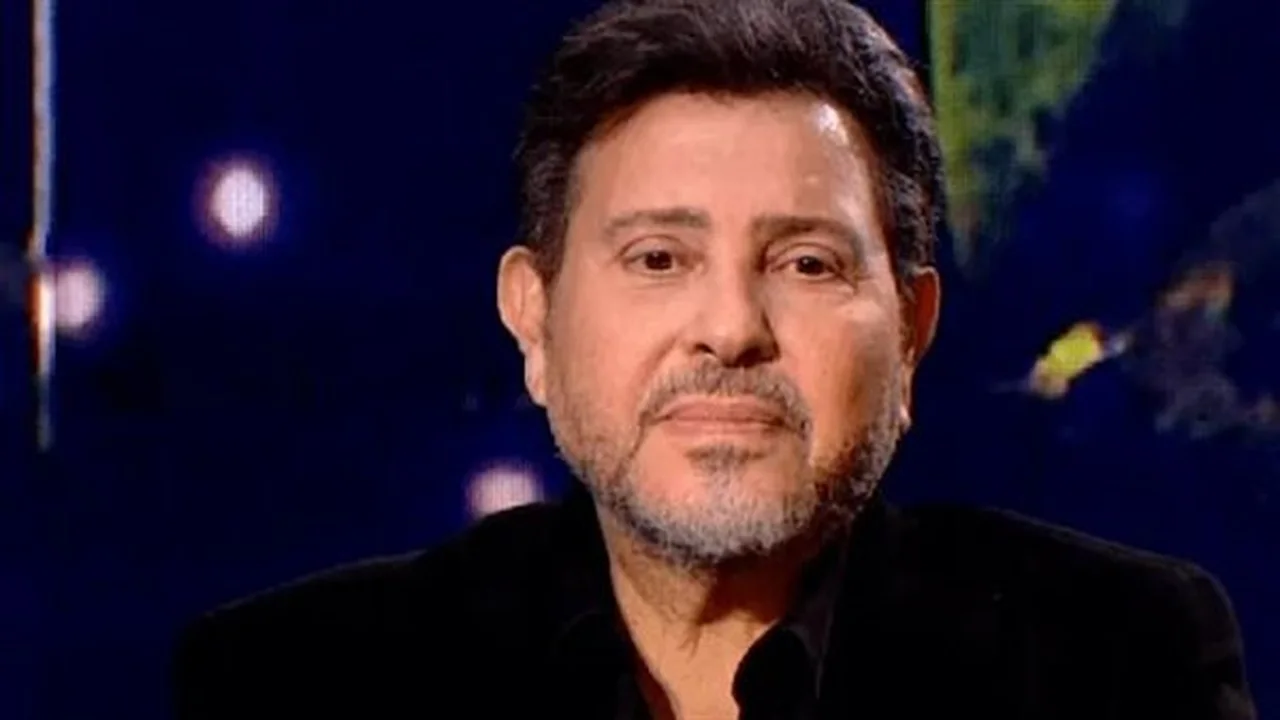 تطورات مقلقة.. تفاصيل الحالة الصحية للفنان هاني شاكر بعد أزمته الأخيرة